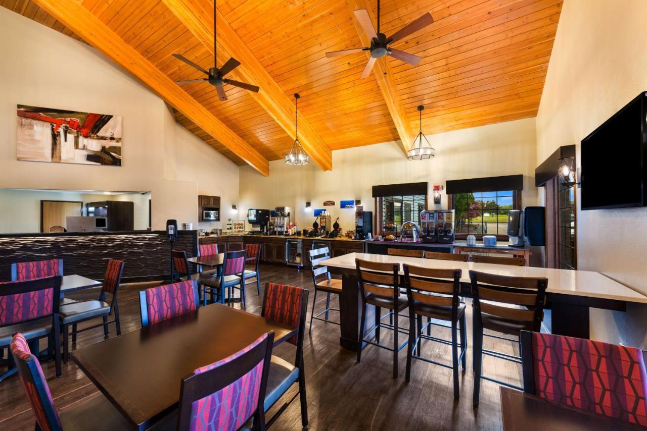 Inn Western Derby