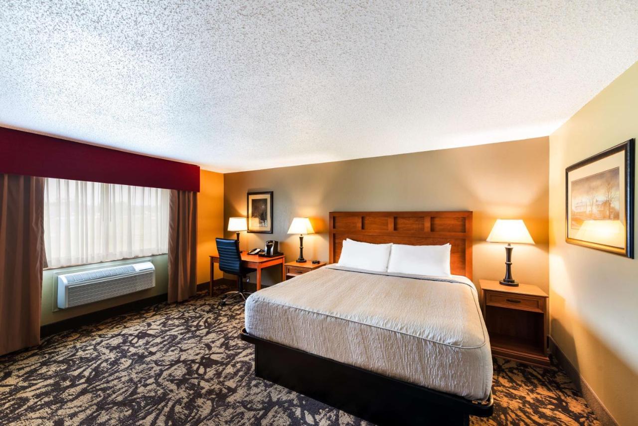 Inn Western Derby Eagle River